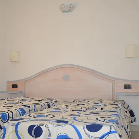 Residence Le Vele Di Pedrami アパートホテル
