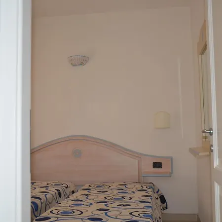 Residence Le Vele Di Pedrami アパートホテル
